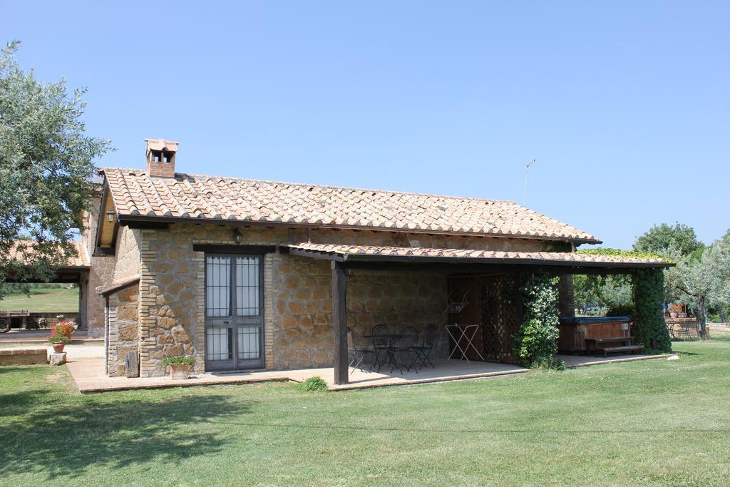 Agriturismo Nociquerceto Тарано Номер фото