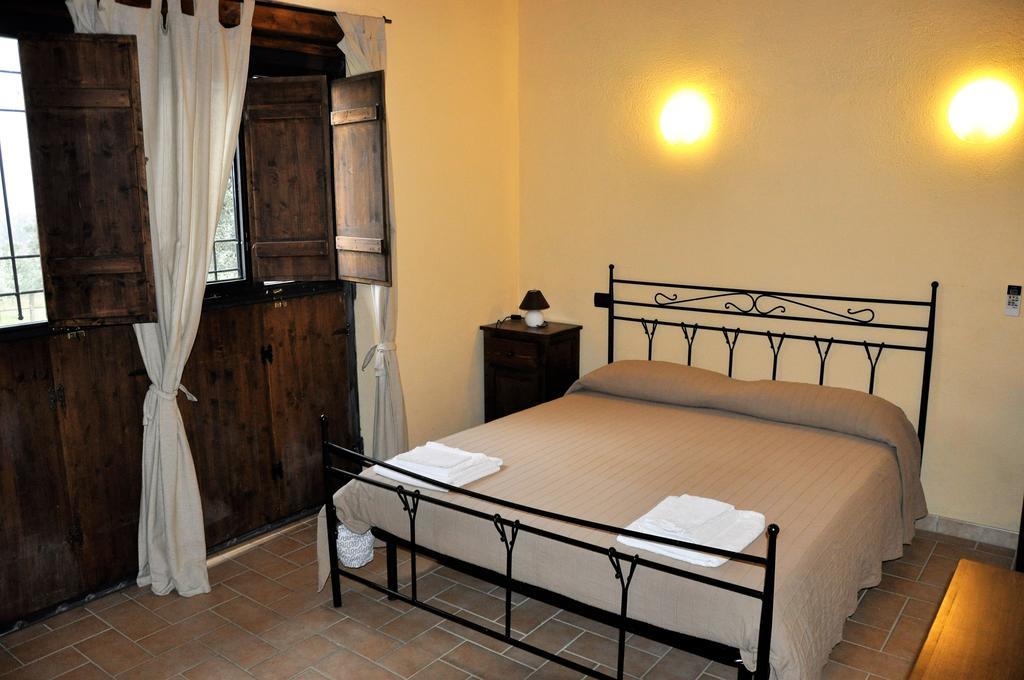 Agriturismo Nociquerceto Тарано Экстерьер фото