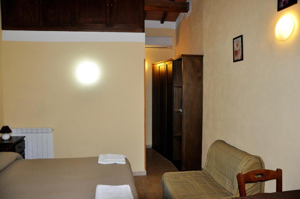 Agriturismo Nociquerceto Тарано Экстерьер фото