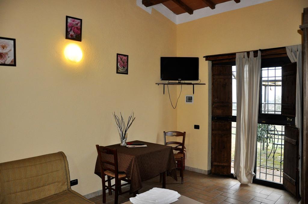 Agriturismo Nociquerceto Тарано Экстерьер фото