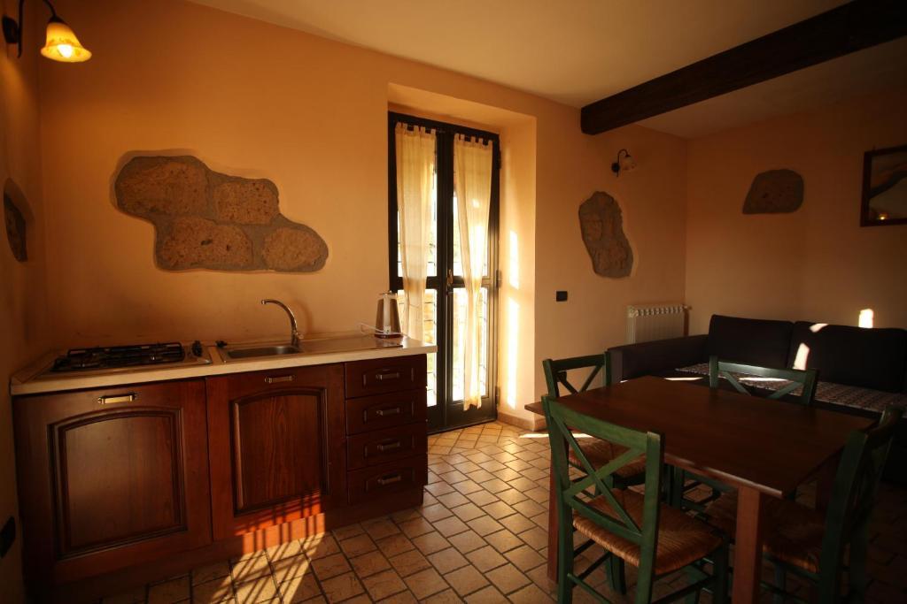 Agriturismo Nociquerceto Тарано Экстерьер фото