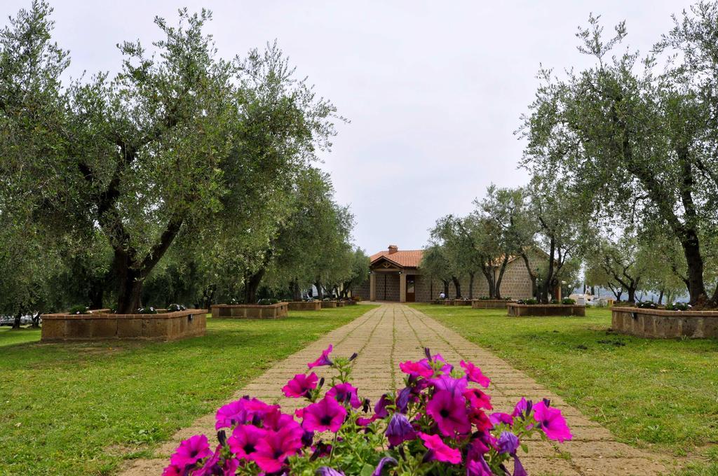Agriturismo Nociquerceto Тарано Экстерьер фото