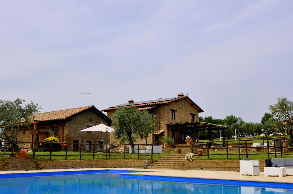 Agriturismo Nociquerceto Тарано Экстерьер фото