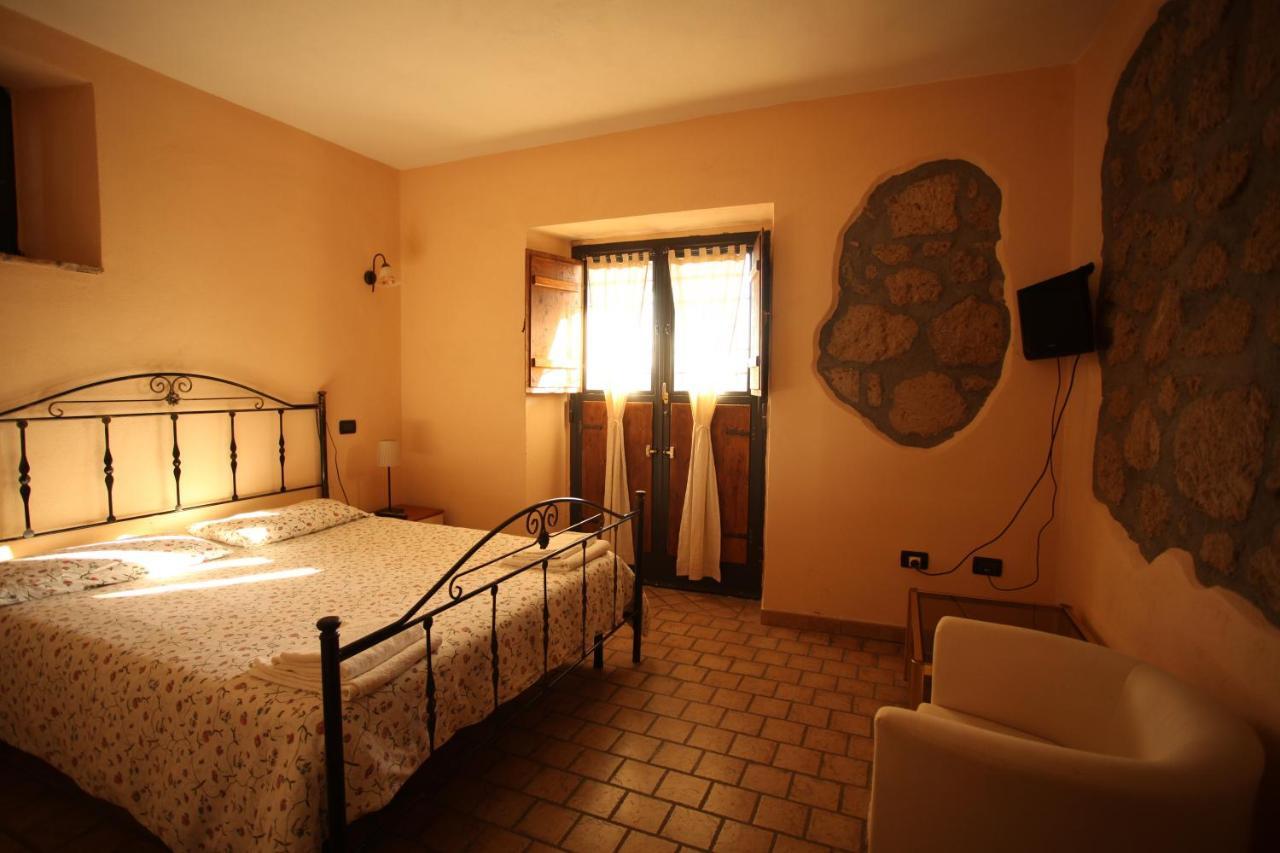 Agriturismo Nociquerceto Тарано Экстерьер фото